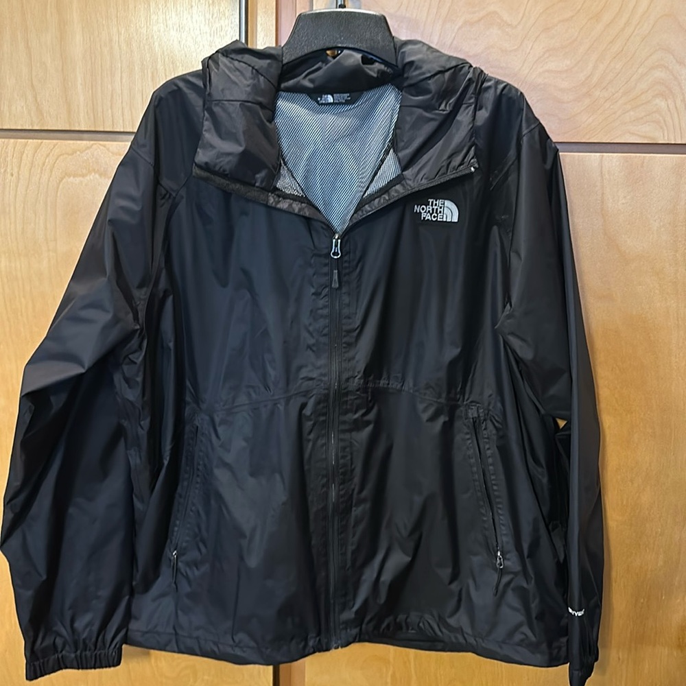 Men’s North Face Rain jacket